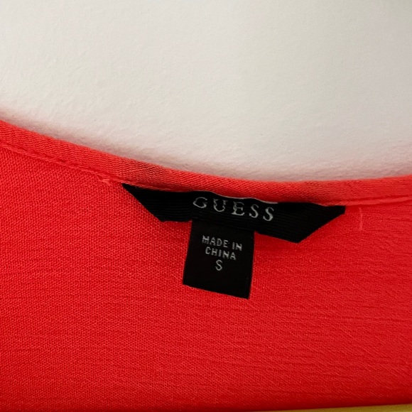 Guess coral romper - Picture 2 of 9